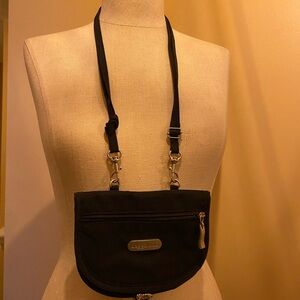 🖤 Baggalini Black Crossbody Bag with Silver tone Accents 🖤